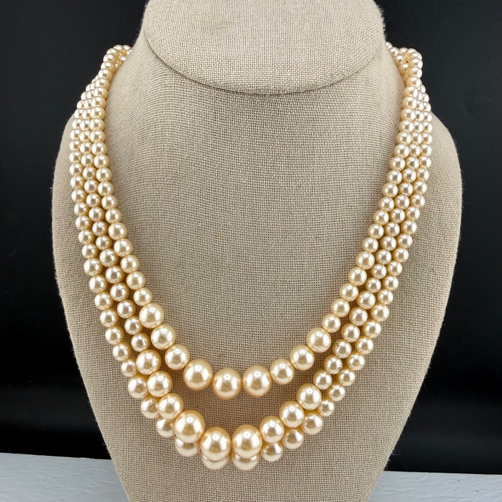 Vintage Estate Necklace Gold Imitation Pearl Layered Beaded 19in